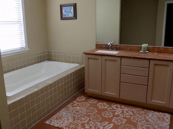 9 Nursery Court, Huntington NY 11743