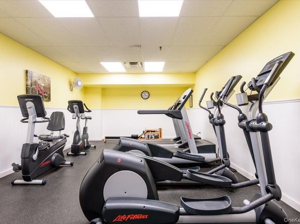 2 Richmond Road 3U, Lido Beach NY 11561