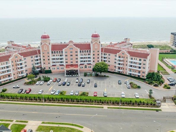 2 Richmond Road 3U, Lido Beach NY 11561