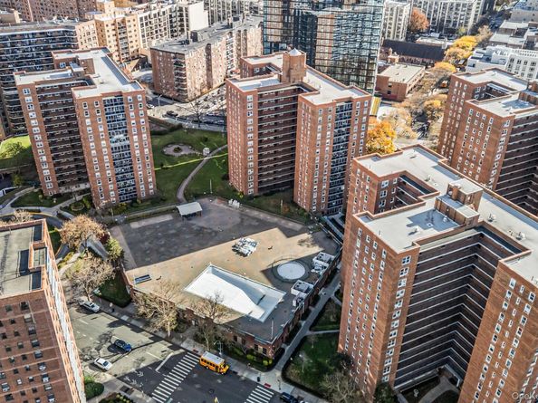 97-40 62nd Drive 8D, Rego Park NY 11374