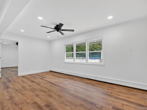 7 Lowland Road, Levittown NY 11756