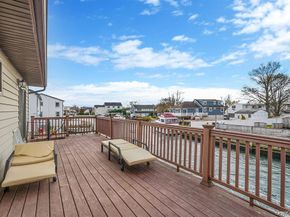 745 S 9th Street, Lindenhurst NY 11757