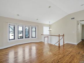 745 S 9th Street, Lindenhurst NY 11757