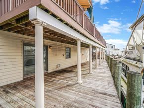 745 S 9th Street, Lindenhurst NY 11757