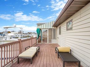 745 S 9th Street, Lindenhurst NY 11757