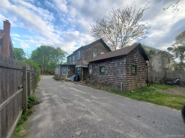 418 Lincoln Street, Riverhead NY 11901