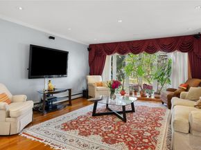 38 Lake Drive, Manhasset Hills NY 11040