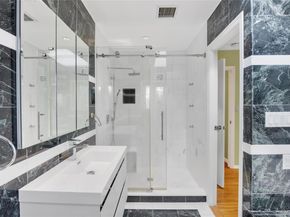 38 Lake Drive, Manhasset Hills NY 11040