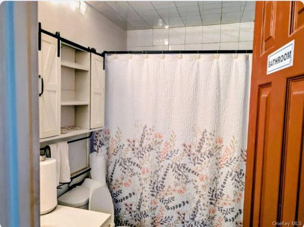 17 Grayley Place, Huntington Station NY 11746