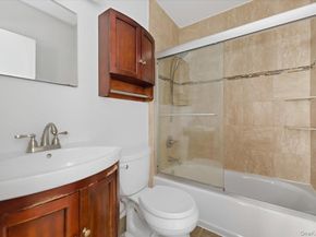 475 W Broadway B2, Long Beach NY 11561