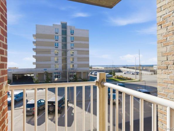 475 W Broadway B2, Long Beach NY 11561