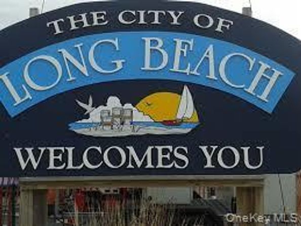 475 W Broadway B2, Long Beach NY 11561
