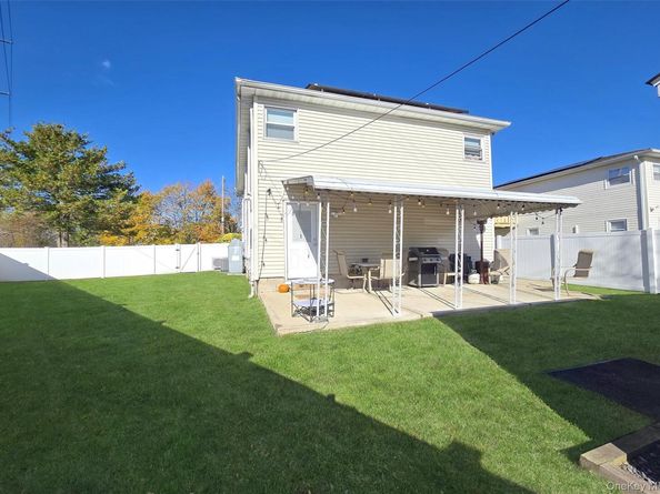 430 Heathcote Road, Lindenhurst NY 11757