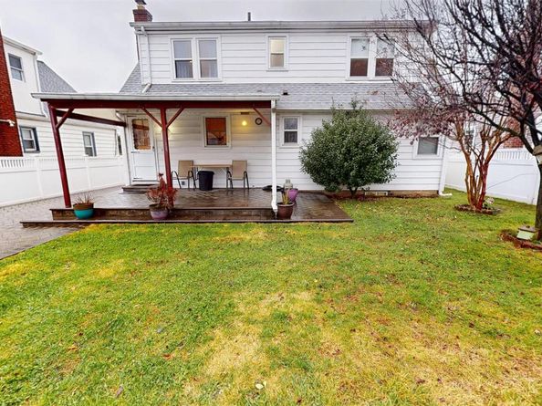 120 Barrymore Boulevard, Franklin Square NY 11010