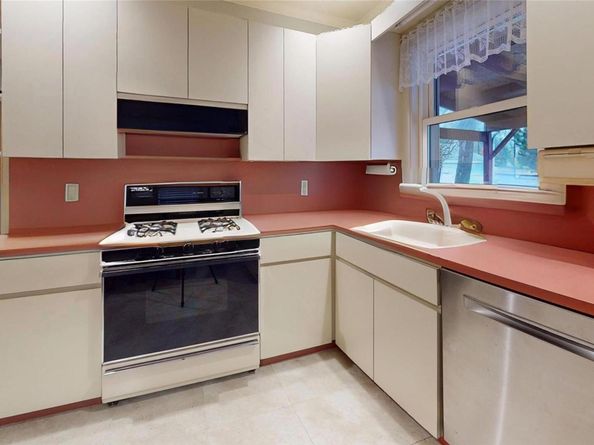 120 Barrymore Boulevard, Franklin Square NY 11010