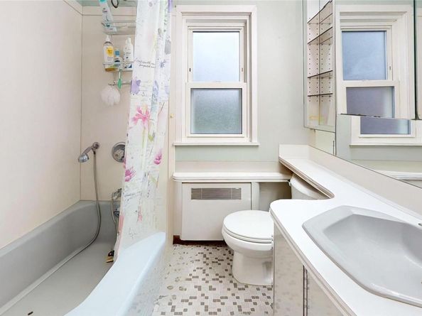 120 Barrymore Boulevard, Franklin Square NY 11010