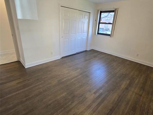 8606 155th Avenue 4, Howard Beach NY 11414