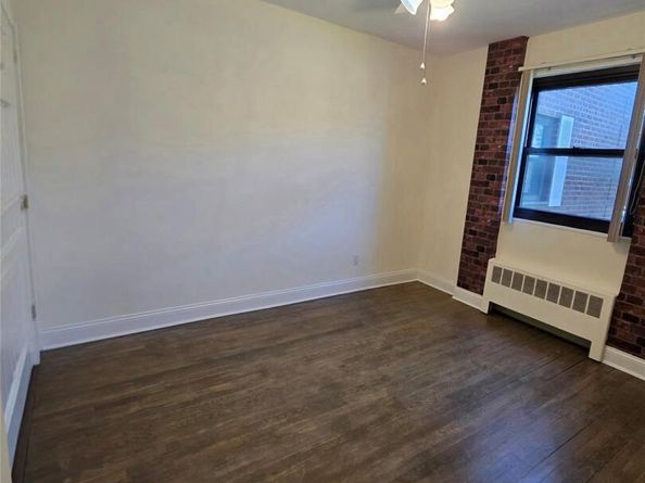 8606 155th Avenue 4, Howard Beach NY 11414