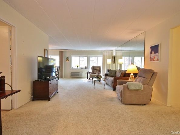 30 Greenridge Avenue 3G, White Plains NY 10605