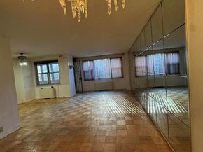 70-25 Yellowstone Blvd 1 Y, Forest Hills NY 11375