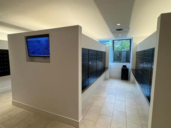 70-25 Yellowstone Blvd 1 Y, Forest Hills NY 11375