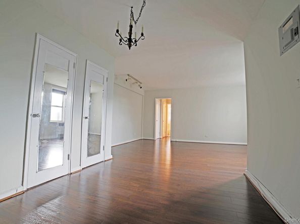 5621 Netherland Avenue 5C, Bronx NY 10471