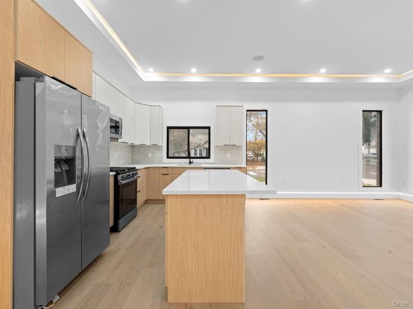 11620 194th Street, Saint Albans NY 11412