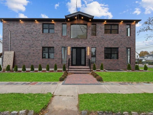 11620 194th Street, Saint Albans NY 11412