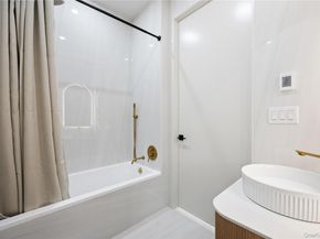 31-16 21st Street 3A, Astoria NY 11106