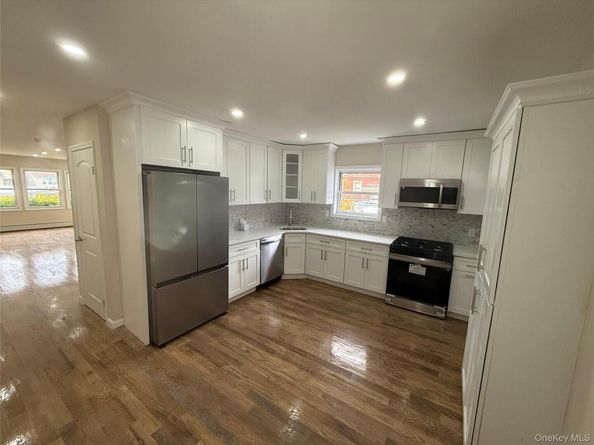 111-27 209th Place, Queens Village NY 11429