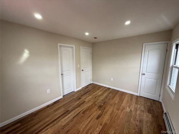 111-27 209th Place, Queens Village NY 11429