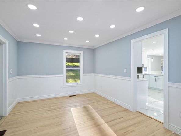 95 Wellington Court, Yorktown Heights NY 10598