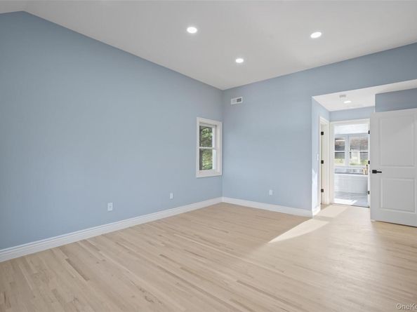 95 Wellington Court, Yorktown Heights NY 10598