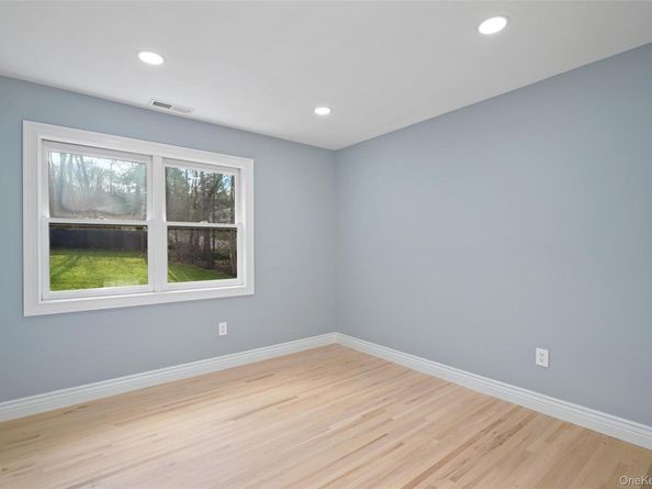 95 Wellington Court, Yorktown Heights NY 10598