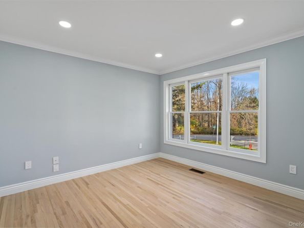 95 Wellington Court, Yorktown Heights NY 10598