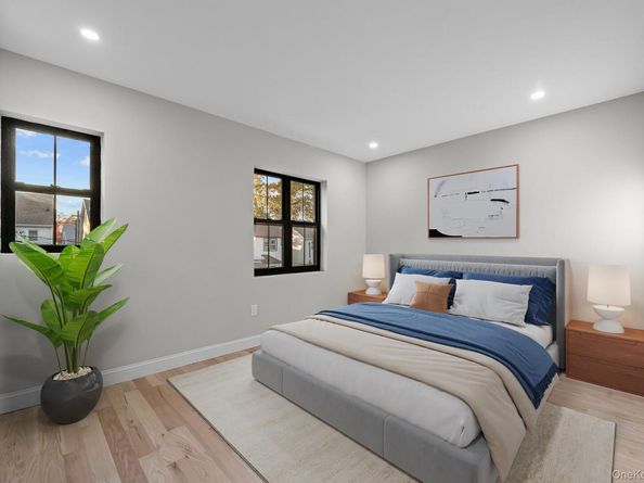 8060 164th Street, Hillcrest (Queens) NY 11432