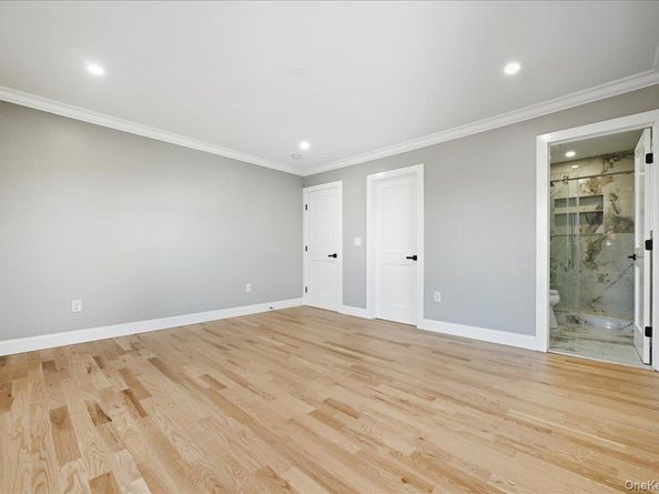 2 Blueberry Lane, Hicksville NY 11801