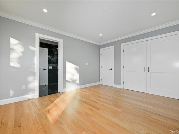 2 Blueberry Lane, Hicksville NY 11801