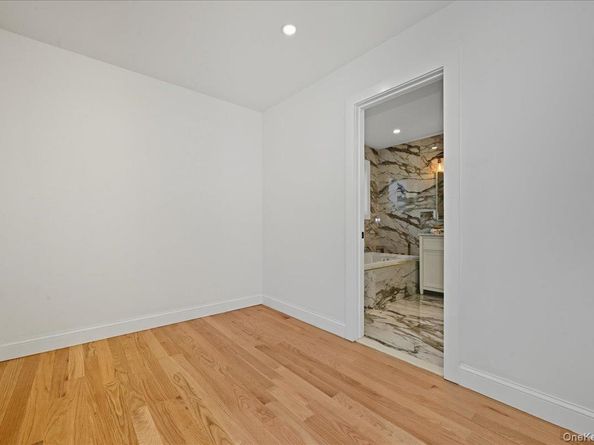 2 Blueberry Lane, Hicksville NY 11801