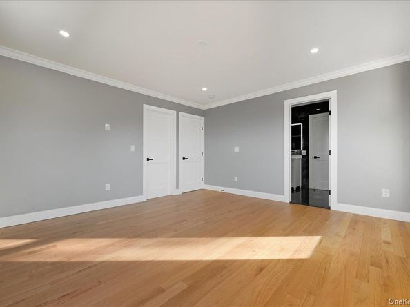 2 Blueberry Lane, Hicksville NY 11801