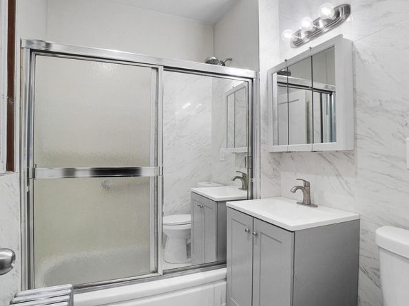 8925 201st Street, Hollis NY 11423