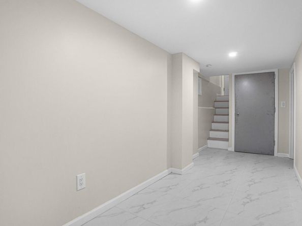 8925 201st Street, Hollis NY 11423