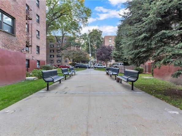 51 White Oak Street 2A, New Rochelle NY 10801