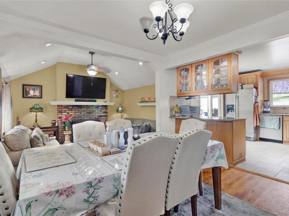 171 Cottage Boulevard, Hicksville NY 11801