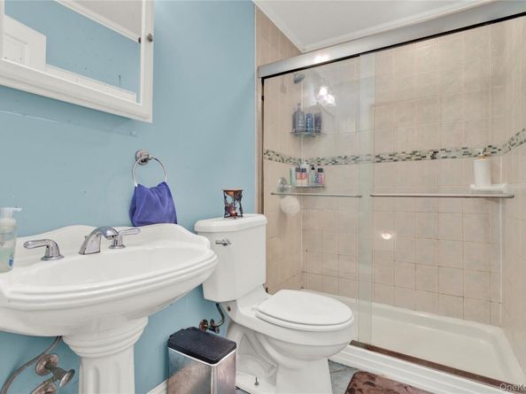 171 Cottage Boulevard, Hicksville NY 11801