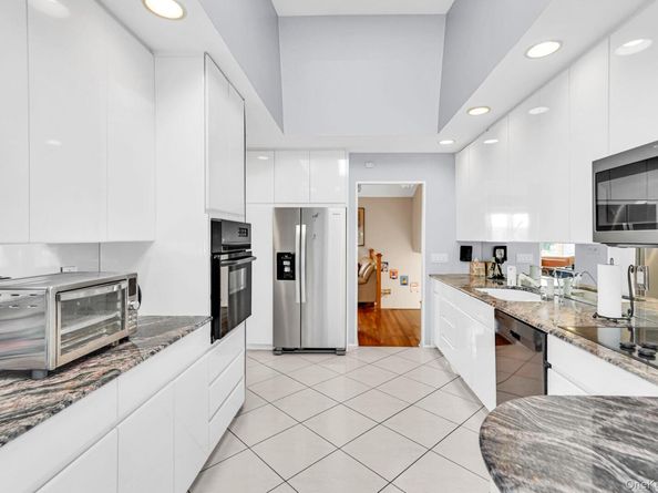 11 Fordham Drive, Plainview NY 11803