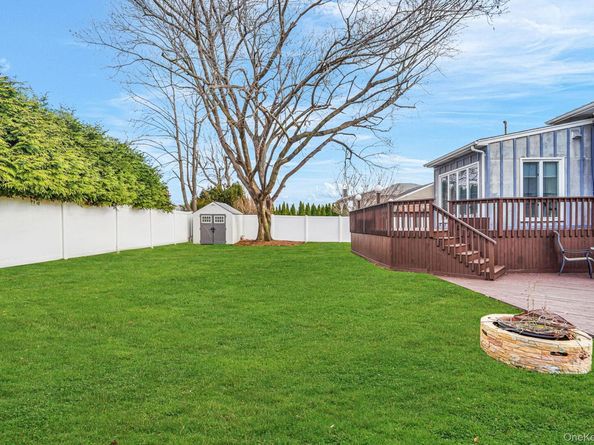 11 Fordham Drive, Plainview NY 11803