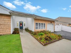 15 Drake Avenue, Bellport NY 11713