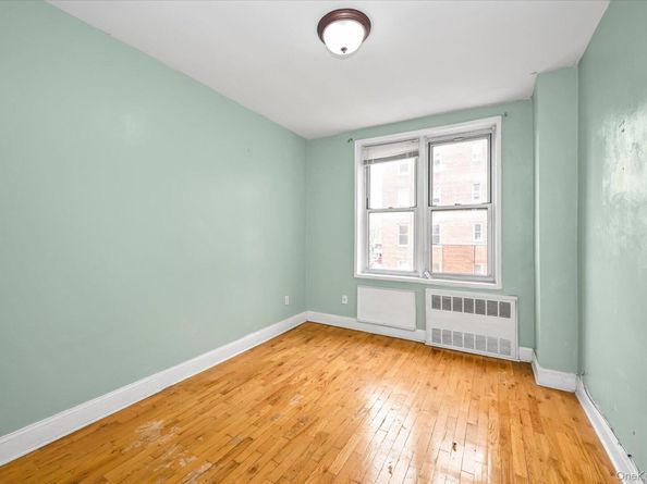 5930 108th Street 4P, Corona NY 11368