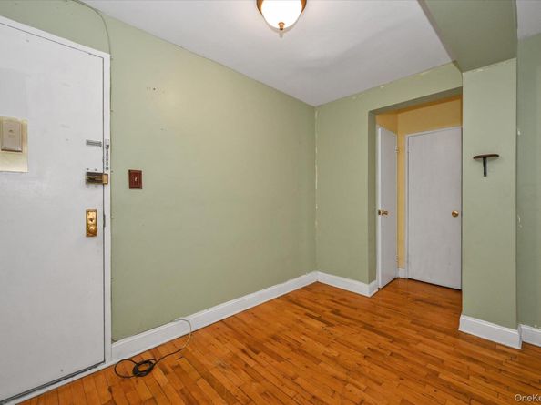 5930 108th Street 4P, Corona NY 11368